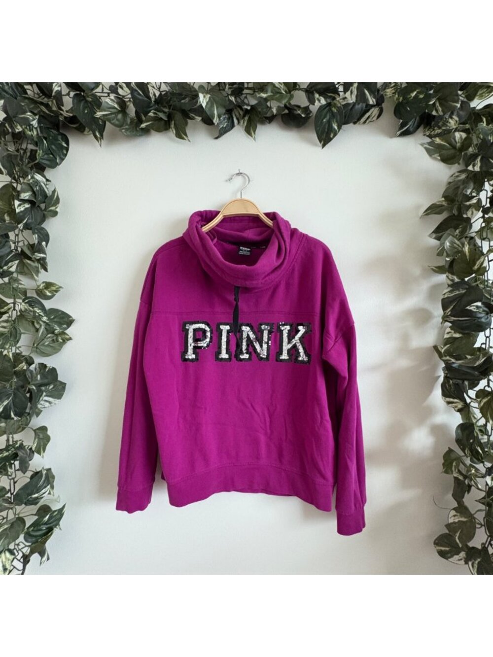 Victoria’s Secret Pink Graphic Pullover Funnel Neck Sweatshirt Purple Size L